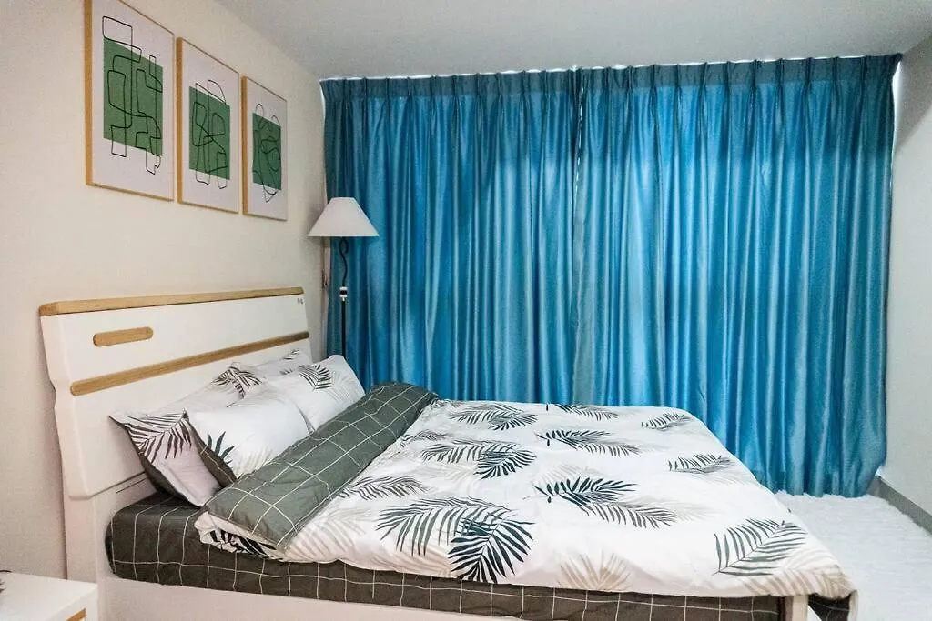 A2J Luxury 3Br Uptown Balcony Bgc Suite Near Mall Manila