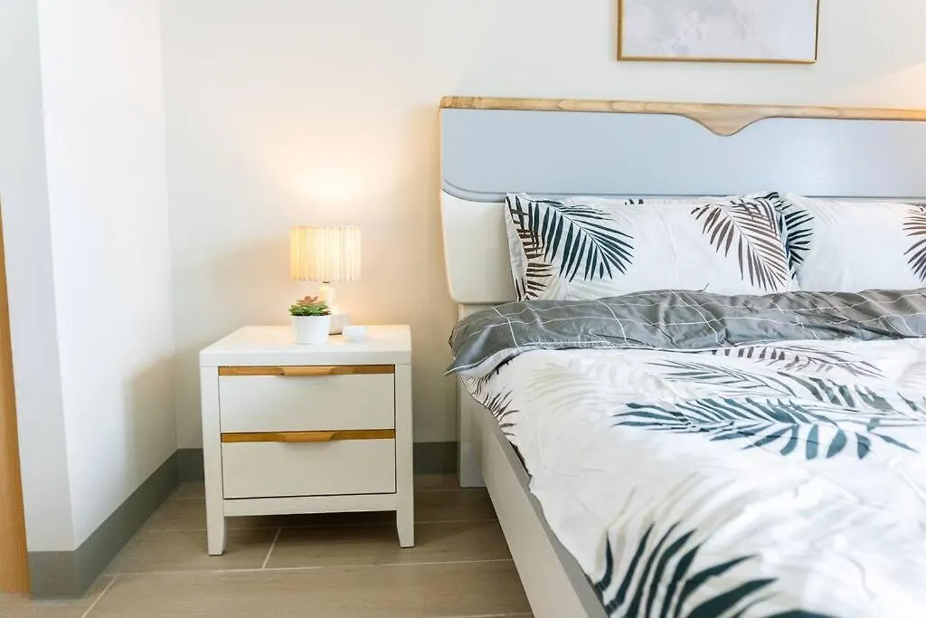 A2J Luxury 3Br Uptown Balcony Bgc Suite Near Mall Manila
