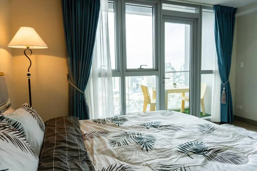 Apartment A2J Luxury 3Br Uptown Balcony Bgc Suite Near Mall Manila