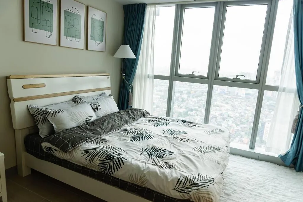 A2J Luxury 3Br Uptown Balcony Bgc Suite Near Mall Manila 0*,  Philippines