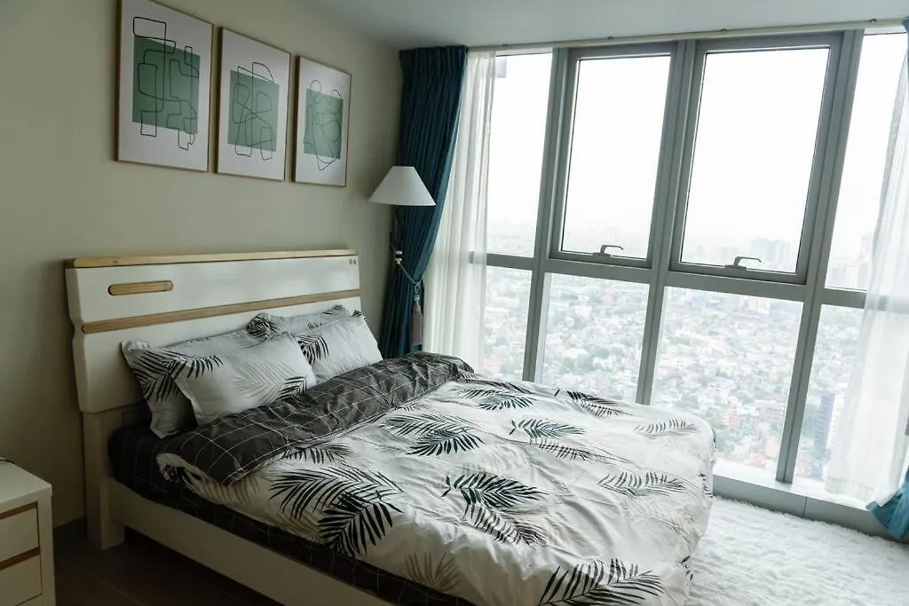 A2J Luxury 3Br Uptown Balcony Bgc Suite Near Mall Manila
