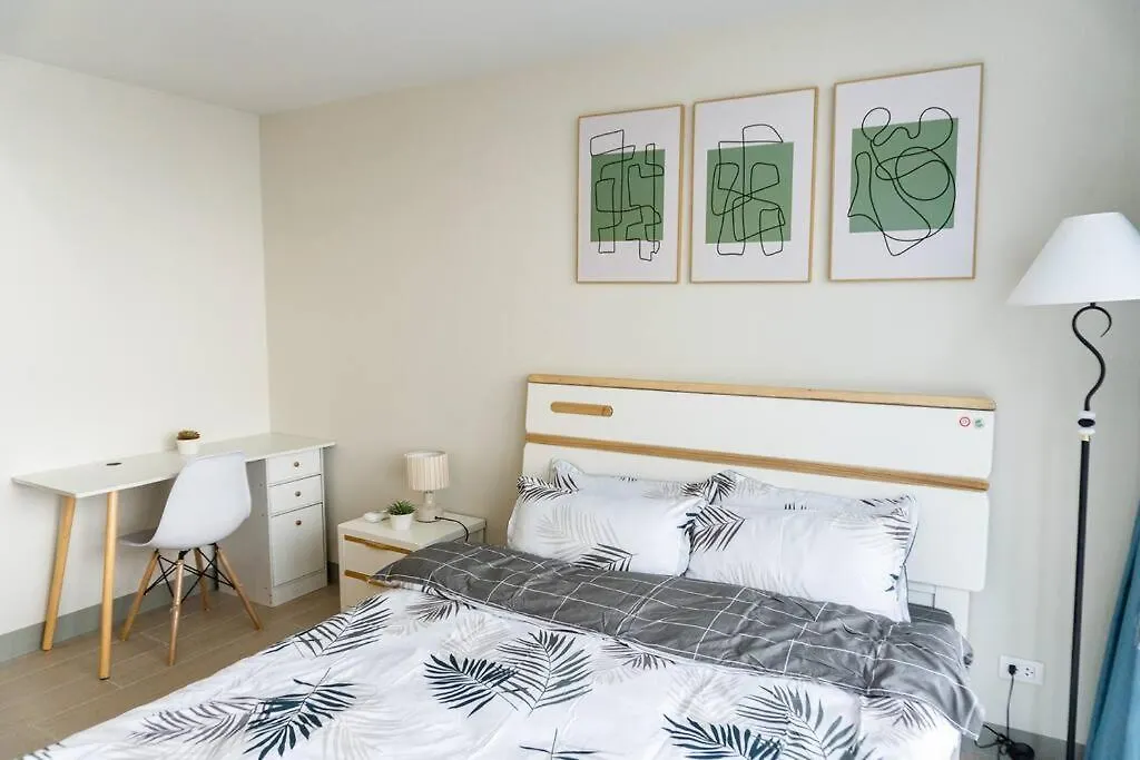 Apartment A2J Luxury 3Br Uptown Balcony Bgc Suite Near Mall Manila