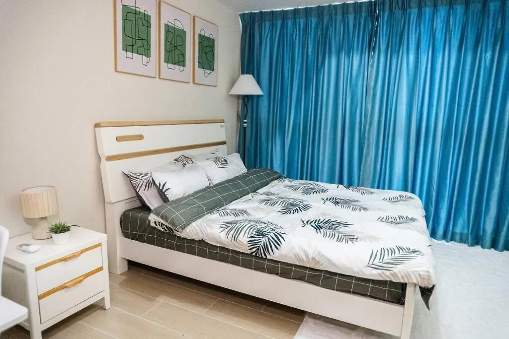 A2J Luxury 3Br Uptown Balcony Bgc Suite Near Mall Manila Apartment