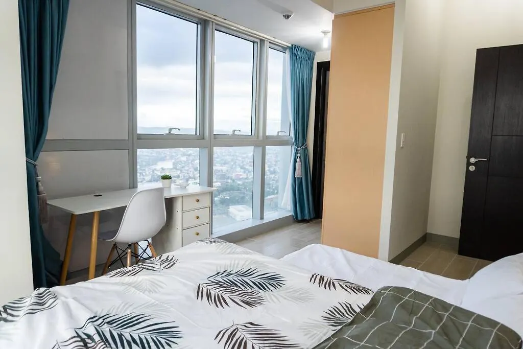A2J Luxury 3Br Uptown Balcony Bgc Suite Near Mall Manila
