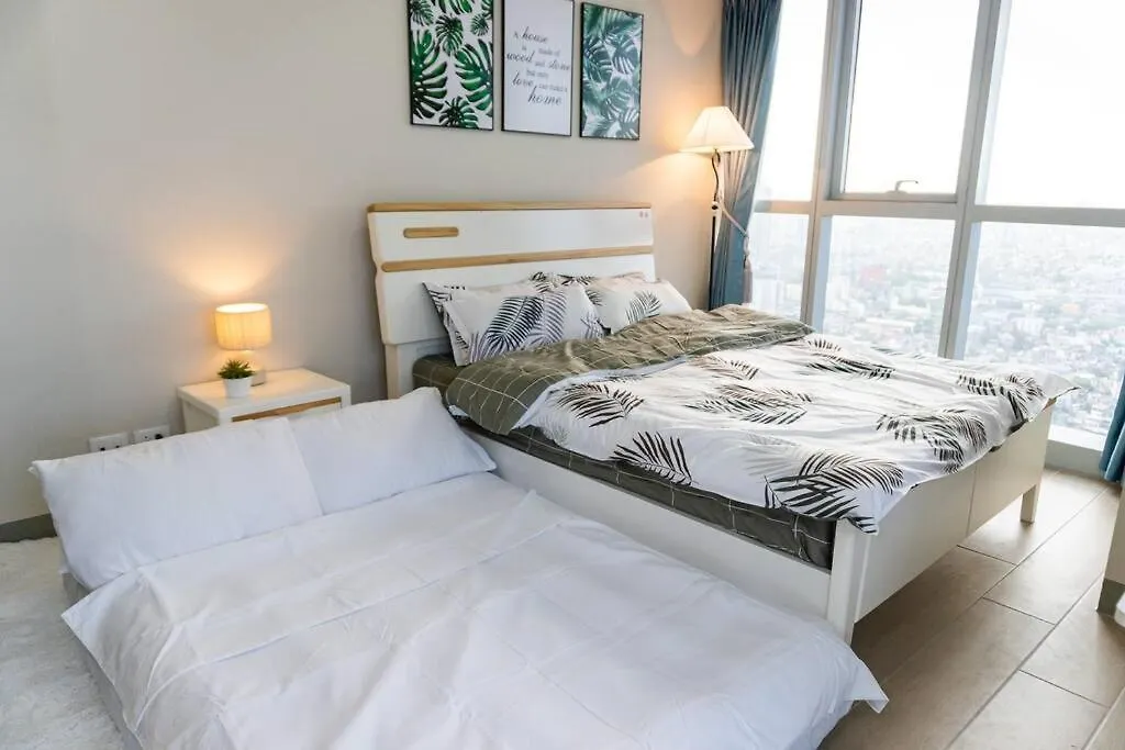 A2J Luxury 3Br Uptown Balcony Bgc Suite Near Mall Manila 0*,  Philippines