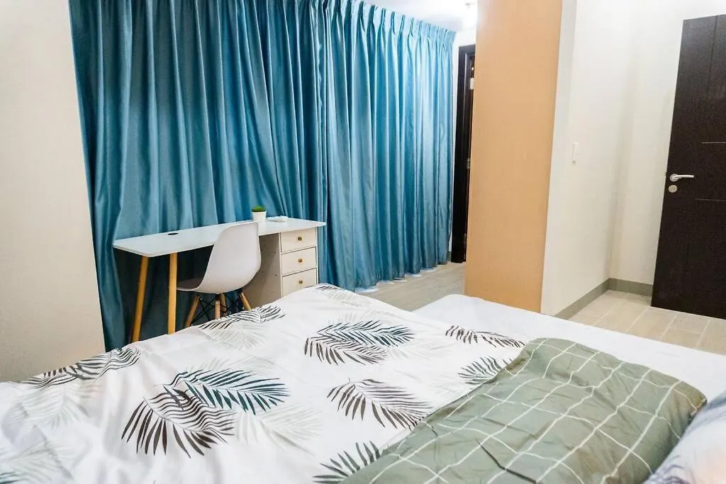 Apartment A2J Luxury 3Br Uptown Balcony Bgc Suite Near Mall Manila