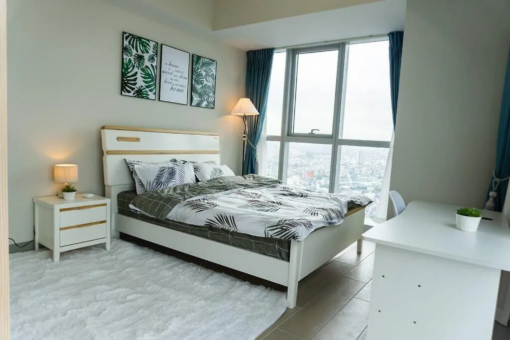 A2J Luxury 3Br Uptown Balcony Bgc Suite Near Mall Manila Philippines